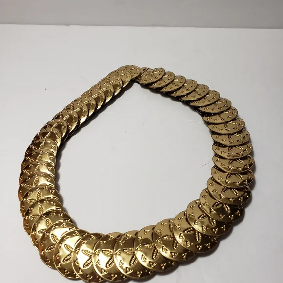 Vintage Gold Tone Medallion Stretch Belt s-l400.jpg main image 4